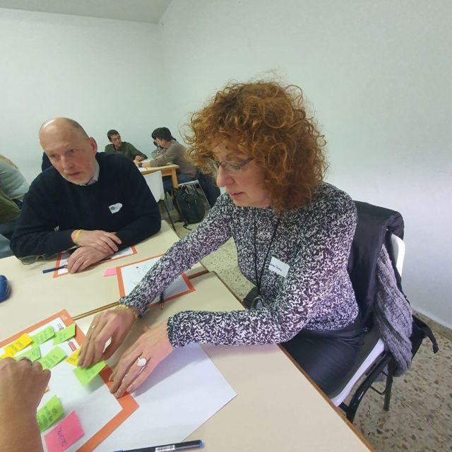 🚀 Ahir, des de la @aeripollet, vam tenir l’oportunitat de participar en la sessió de treball organitzada per @ajRipollet 🙌. Una trobada clau per avançar en el projecte i pla d’usos de l’espai d’innovació 💡. 

Aquest projecte, iniciat el 2020, té previst veure la llum a principis del 2025 🗓️✨. 
Tot i que inicialment estava concebut com un viver d'empreses, l’objectiu actual és més ampli💼📚: 
 
🌟 Ser un punt de trobada per al treball col·laboratiu, la formació, les reunions i el desenvolupament de projectes de tota mena. 
🌟 Crear un espai obert per a la ciutadania, el teixit empresarial, educatiu i associatiu. 

Seguim treballant per fer realitat aquest espai que impulsarà la creació i evolució de nous projectes a Ripollet! 💪🌍 

#AERipollet #Innovació #empresa